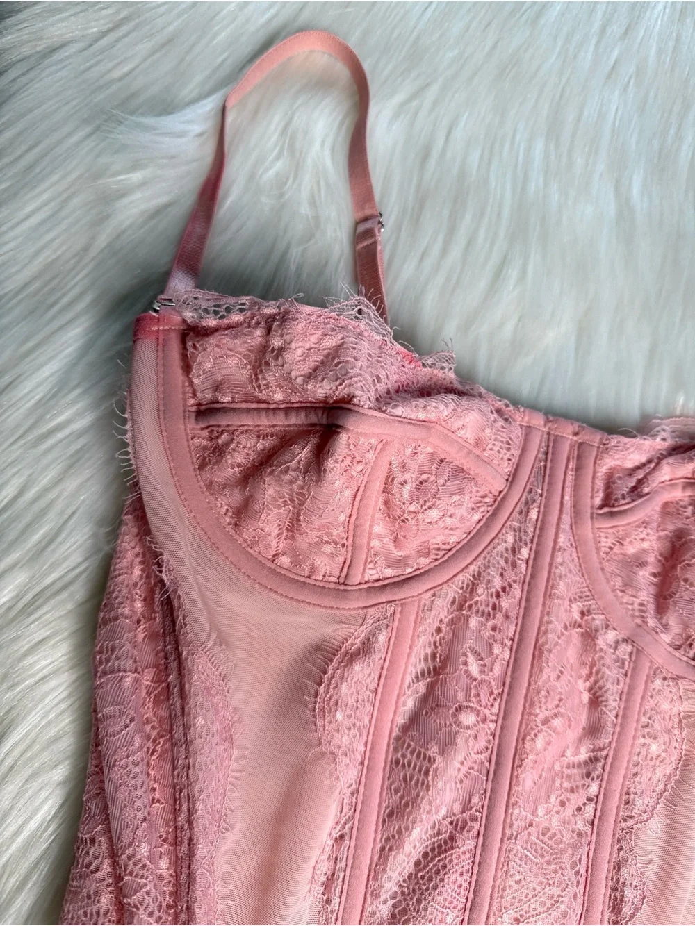 N/A pink lace
